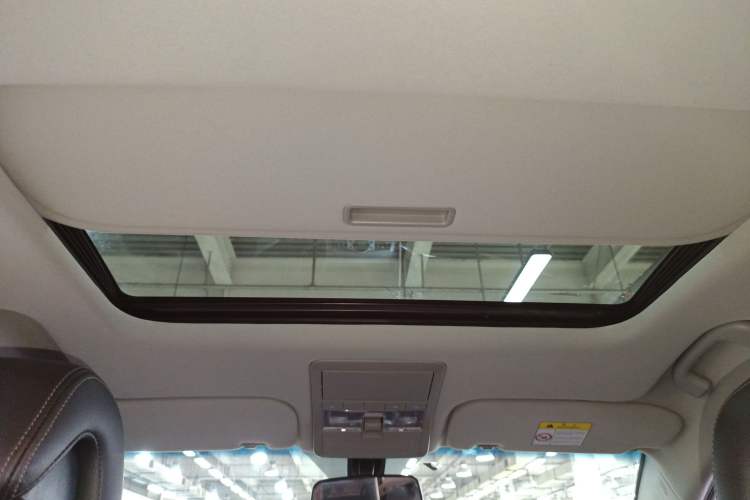 Used Chevrolet Captiva 2017 2.4L 4x4 Flagship Edition 7-Seater Headliner