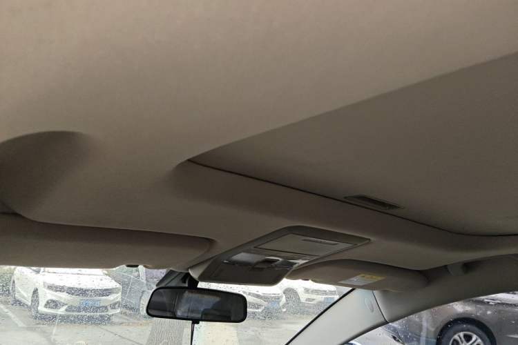 Used Chevrolet Captiva 2017 2.4L 4x4 Flagship Edition 7-Seater Headliner