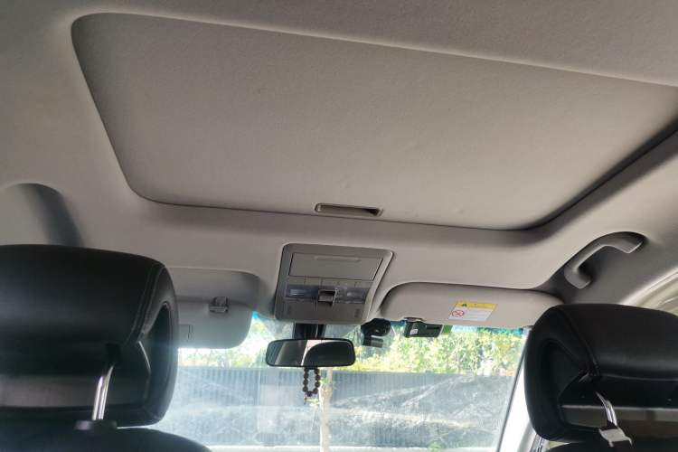 Used Chevrolet Captiva 2017 2.4L 4x4 Flagship Edition 7-Seater Headliner