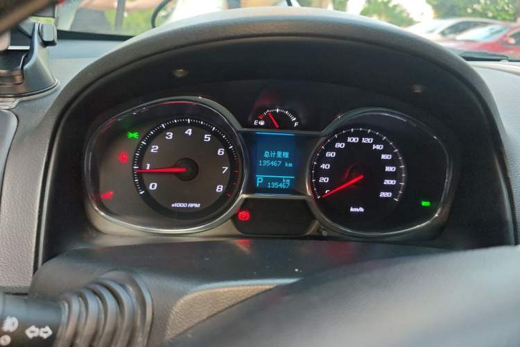 Used Chevrolet Captiva 2017 2.4L 4x4 Flagship Edition 7-Seater Instrument Cluster