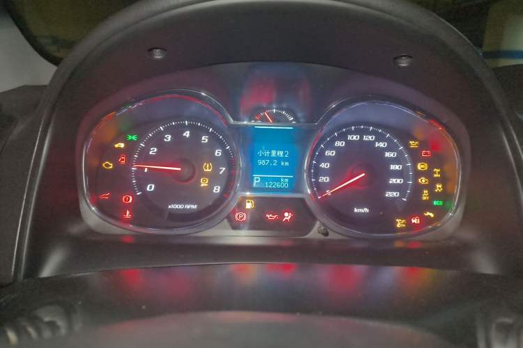 Used Chevrolet Captiva 2017 2.4L 4x4 Flagship Edition 7-Seater Instrument Cluster