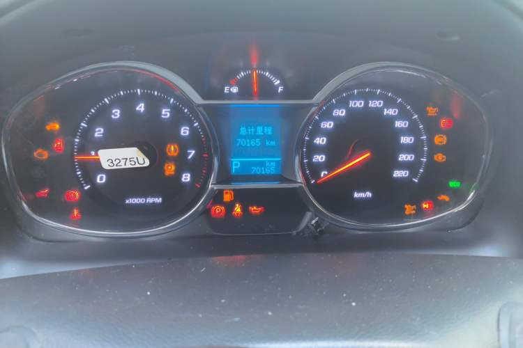 Used Chevrolet Captiva 2017 2.4L Two-Wheel Drive Urban Version 7 Seats Instrument Cluster