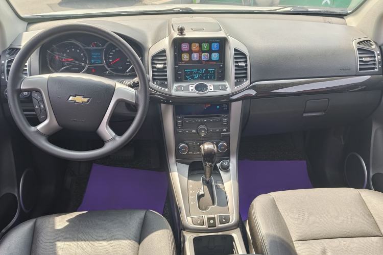 Used Chevrolet Captiva 2017 2.4L Two-Wheel Drive Luxury Edition 7 Seats Interior 1