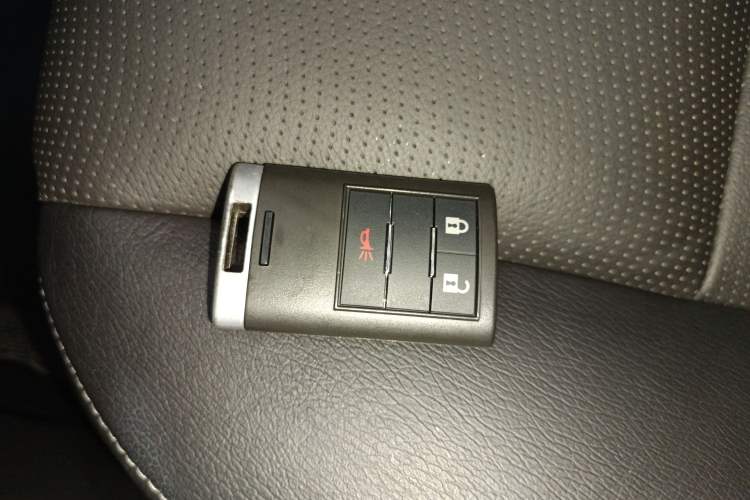 Used Chevrolet Captiva 2017 2.4L 4x4 Flagship Edition 7-Seater Interior 1