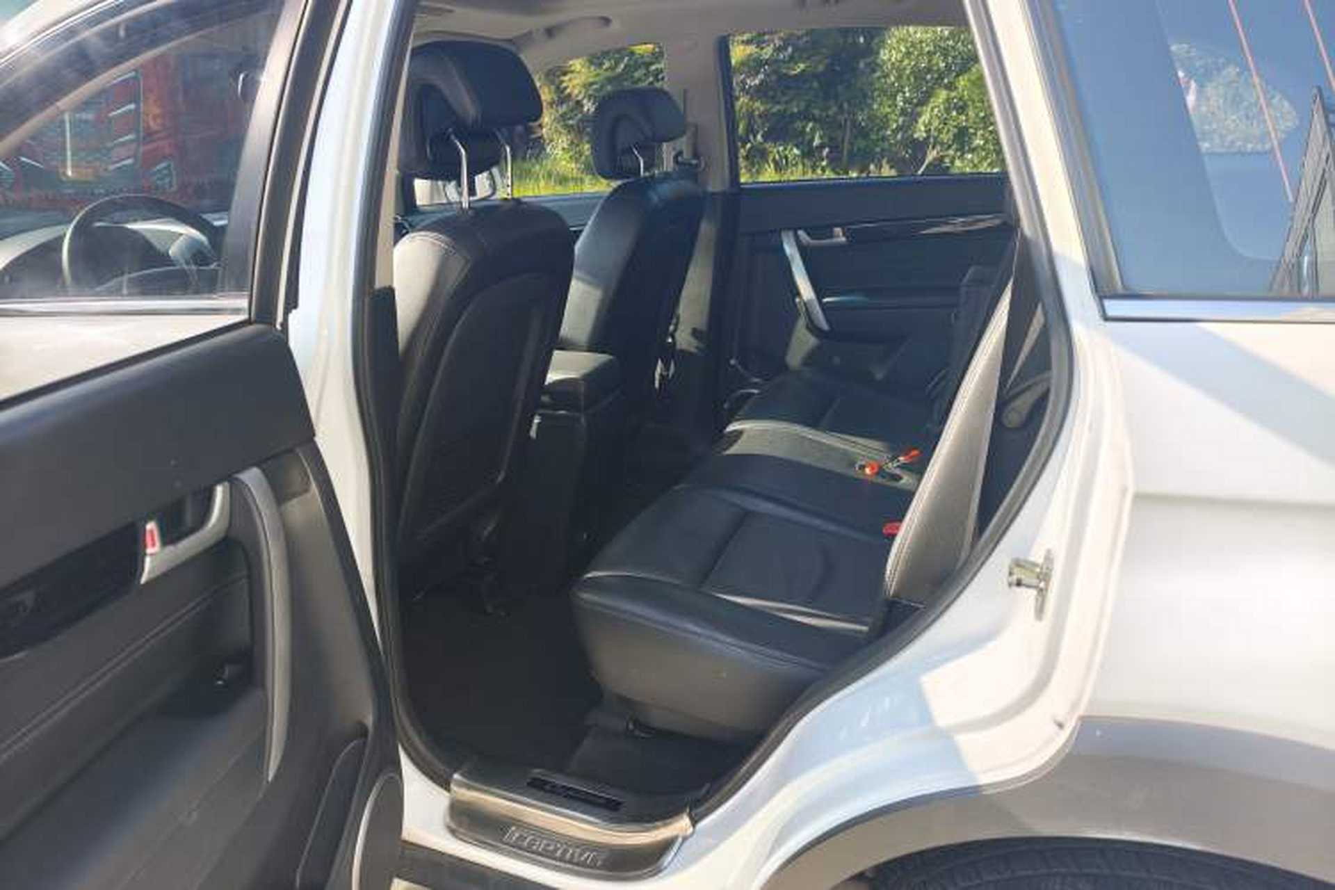Used Chevrolet Captiva 2017 2.4L Two-Wheel Drive Luxury Edition 7 Seats Interior 2