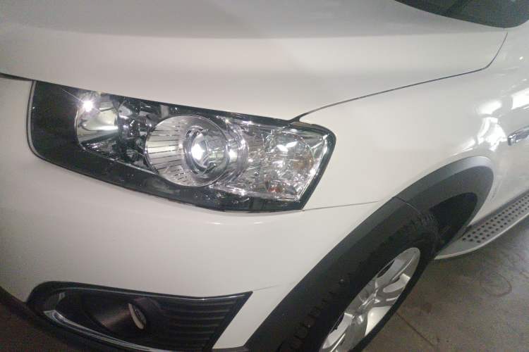 Used Chevrolet Captiva 2017 2.4L Two-Wheel Drive Luxury Edition 7 Seats Left Front Headlight