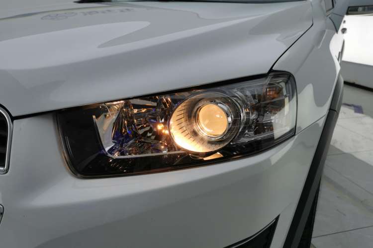 Used Chevrolet Captiva 2017 2.4L 4x4 Flagship Edition 7-Seater Left Front Headlight