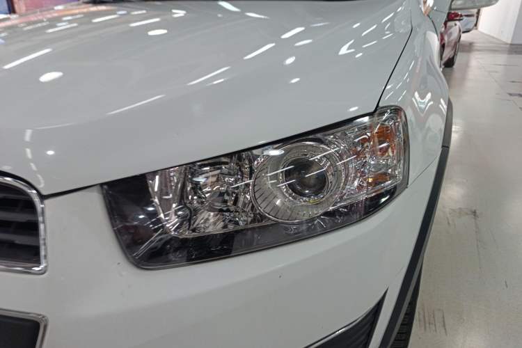 Used Chevrolet Captiva 2017 2.4L 4x4 Flagship Edition 7-Seater Left Front Headlight