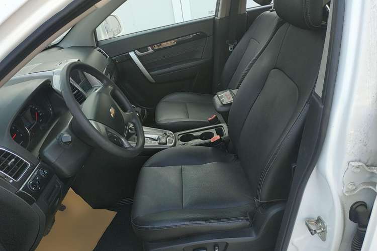 Used Chevrolet Captiva 2017 2.4L Two-Wheel Drive Luxury Edition 7 Seats Left Front Seat