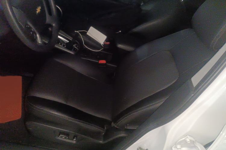 Used Chevrolet Captiva 2017 2.4L Two-Wheel Drive Luxury Edition 7 Seats Left Front Seat