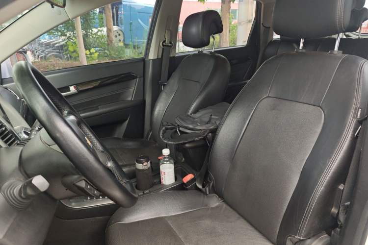 Used Chevrolet Captiva 2017 2.4L 4x4 Flagship Edition 7-Seater Left Front Seat