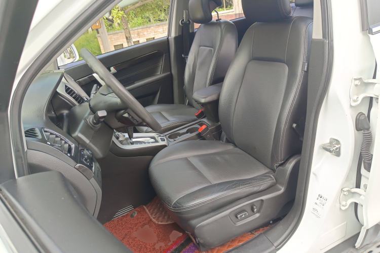 Used Chevrolet Captiva 2017 2.4L Two-Wheel Drive Luxury Edition 7 Seats Left Front Seat