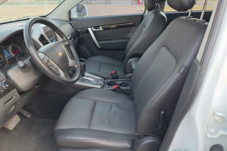 Used Chevrolet Captiva 2017 2.4L 4x4 Flagship Edition 7-Seater Left Front Seat