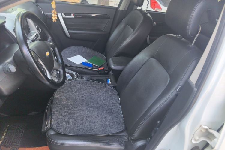 Used Chevrolet Captiva 2017 2.4L Two-Wheel Drive Urban Version 7 Seats Left Front Seat