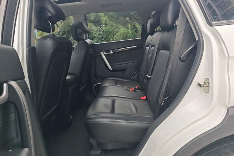 Used Chevrolet Captiva 2017 2.4L Two-Wheel Drive Luxury Edition 7 Seats Left Rear Seat