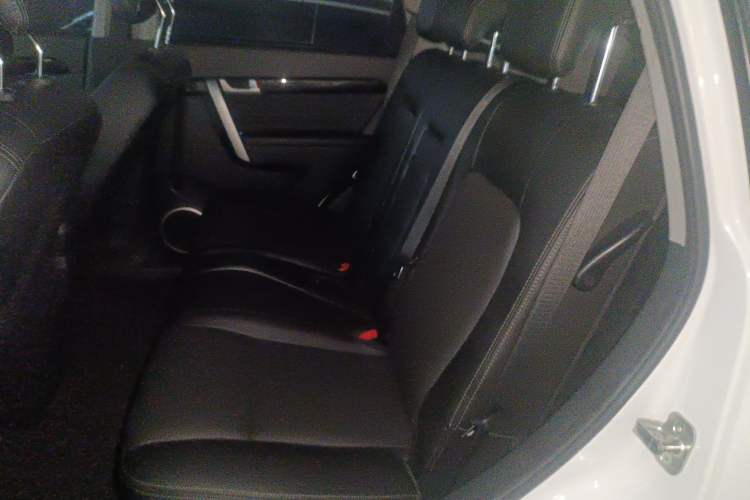 Used Chevrolet Captiva 2017 2.4L Two-Wheel Drive Luxury Edition 7 Seats Left Rear Seat