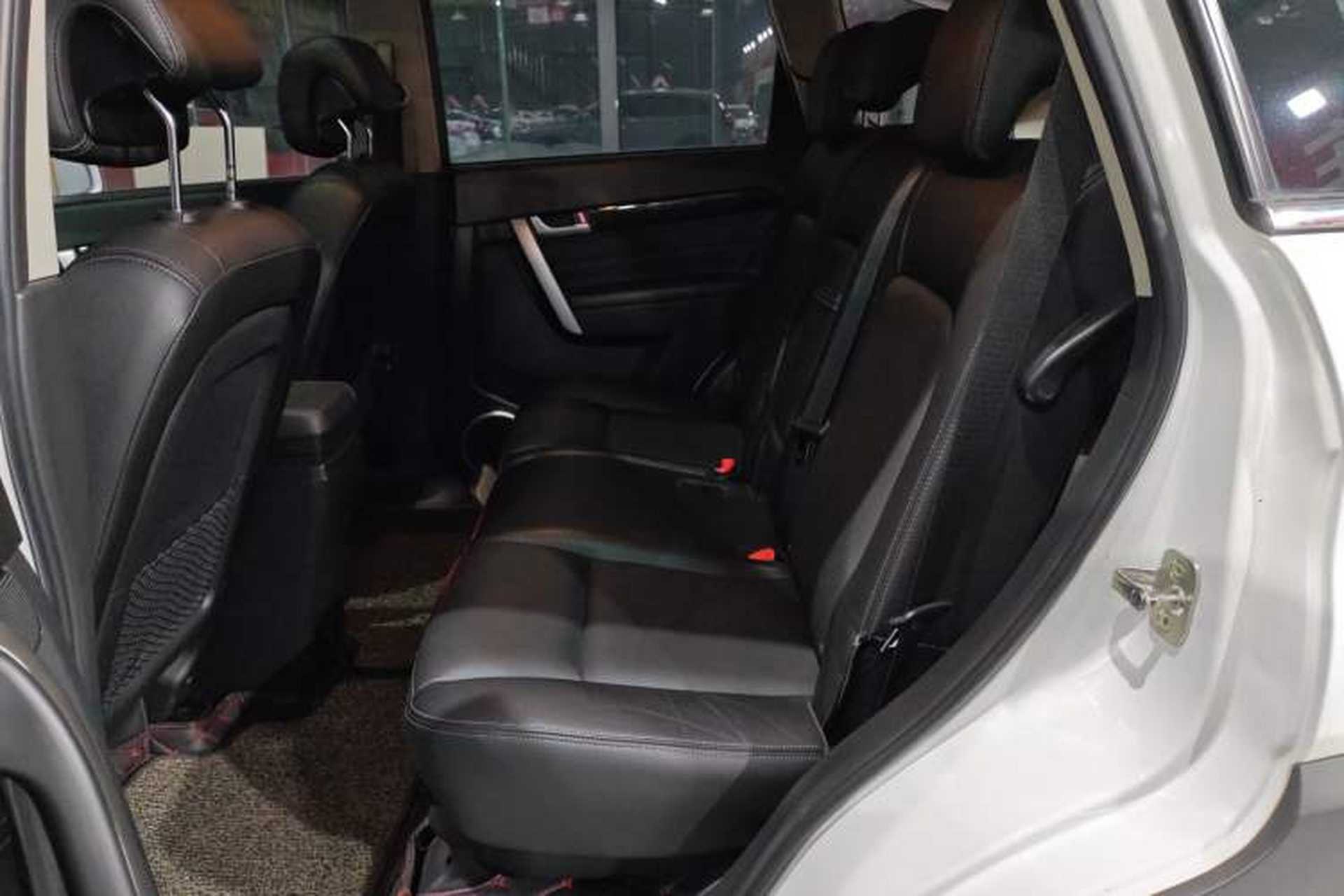 Used Chevrolet Captiva 2017 2.4L Two-Wheel Drive Luxury Edition 7 Seats Left Rear Seat