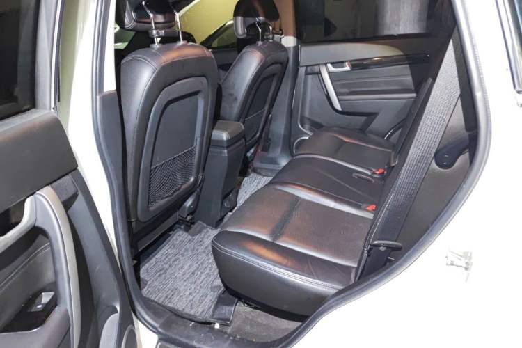 Used Chevrolet Captiva 2017 2.4L Two-Wheel Drive Luxury Edition 7 Seats Left Rear Seat