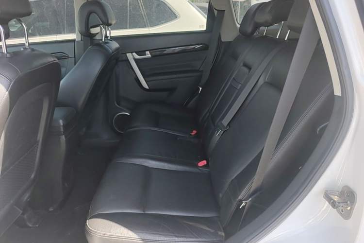 Used Chevrolet Captiva 2017 2.4L 4x4 Flagship Edition 7-Seater Left Rear Seat
