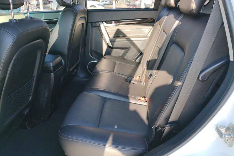 Used Chevrolet Captiva 2017 2.4L 4x4 Flagship Edition 7-Seater Left Rear Seat