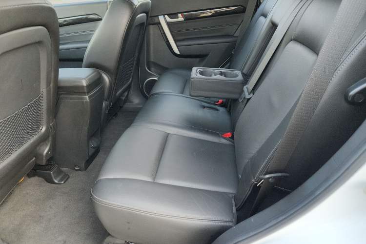 Used Chevrolet Captiva 2017 2.4L 4x4 Flagship Edition 7-Seater Left Rear Seat
