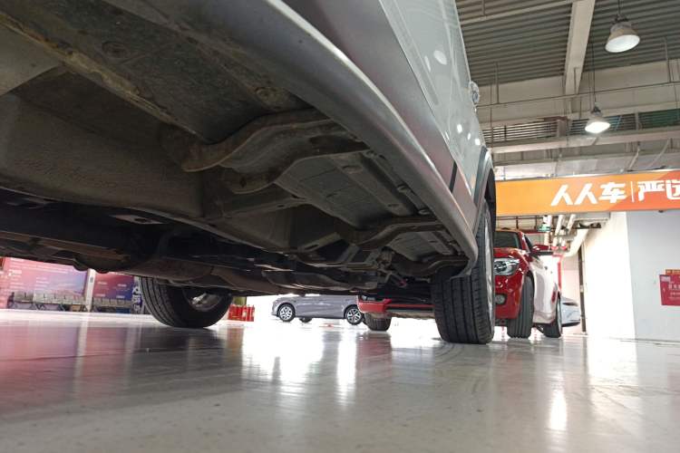 Used Chevrolet Captiva 2017 2.4L 4x4 Flagship Edition 7-Seater Left Side Sill