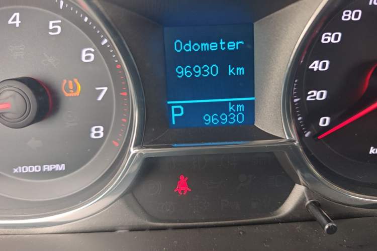 Used Chevrolet Captiva 2017 2.4L 4x4 Flagship Edition 7-Seater Odometer Close Up