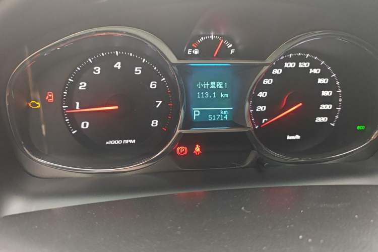 Used Chevrolet Captiva 2017 2.4L 4x4 Flagship Edition 7-Seater Odometer Close Up