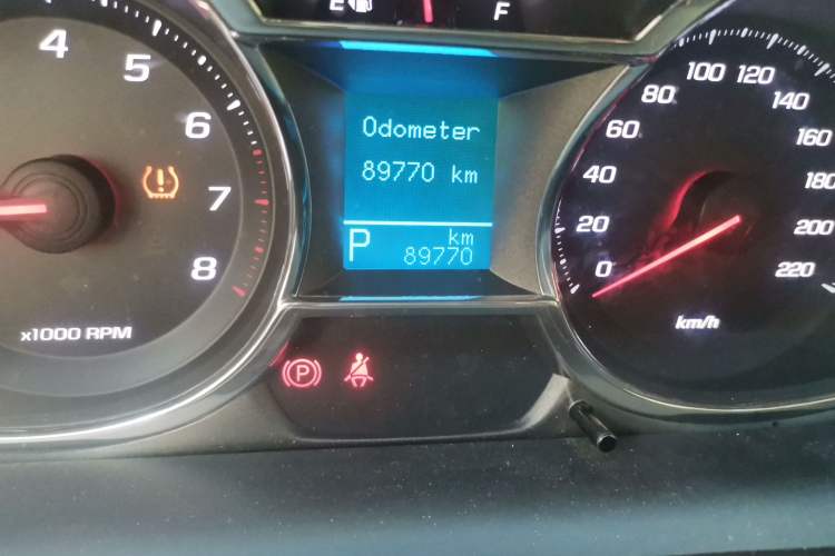 Used Chevrolet Captiva 2017 2.4L 4x4 Flagship Edition 7-Seater Odometer Close Up