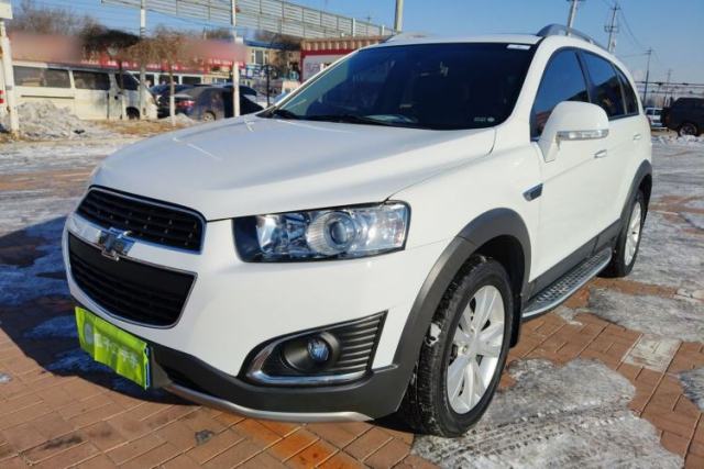 Used Chevrolet Captiva 2017 2.4L 4x4 Flagship Edition 7-Seater