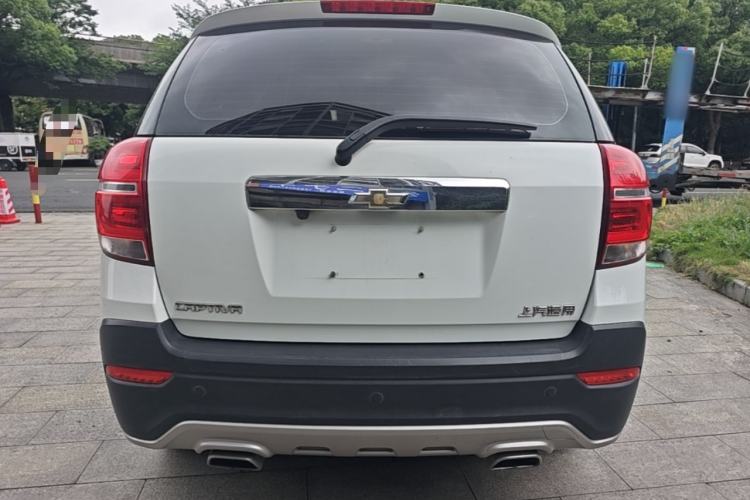 Used Chevrolet Captiva 2017 2.4L Two-Wheel Drive Luxury Edition 7 Seats Rear