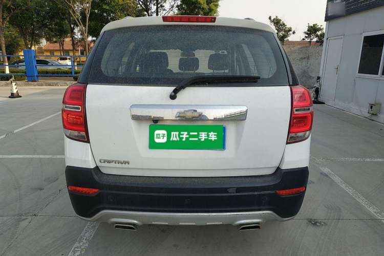 Used Chevrolet Captiva 2017 2.4L Two-Wheel Drive Luxury Edition 7 Seats Rear