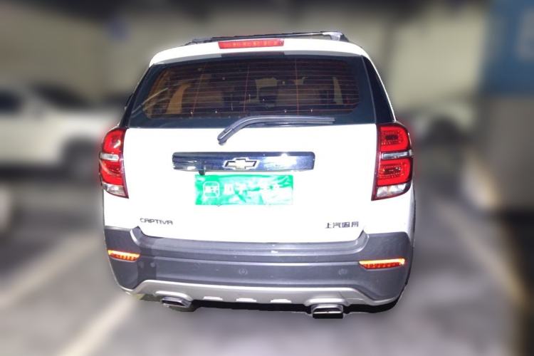Used Chevrolet Captiva 2017 2.4L Two-Wheel Drive Luxury Edition 7 Seats Rear