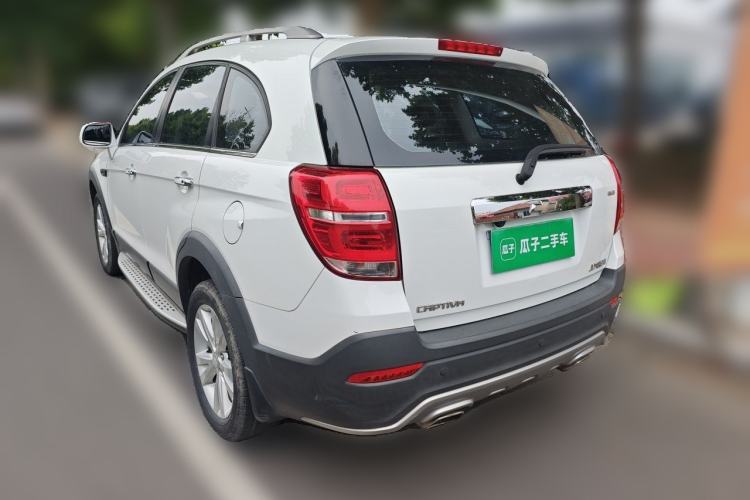 Used Chevrolet Captiva 2017 2.4L 4x4 Flagship Edition 7-Seater Rear Left 45 Deg