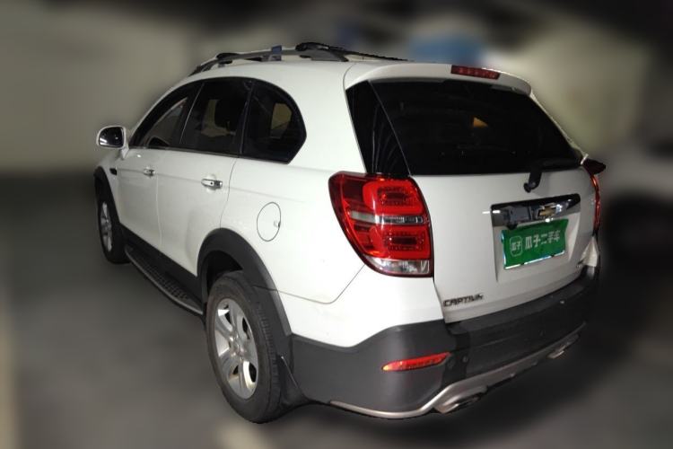 Used Chevrolet Captiva 2017 2.4L Two-Wheel Drive Luxury Edition 7 Seats Rear Left 45 Deg