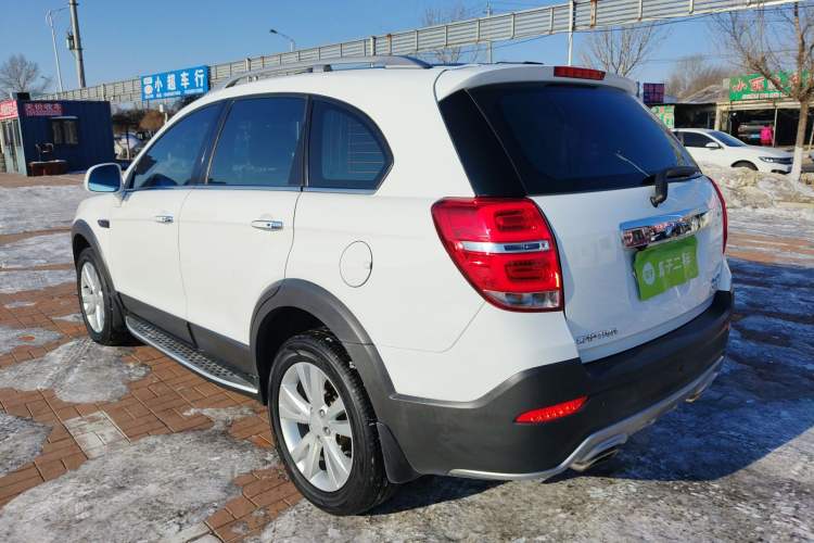 Used Chevrolet Captiva 2017 2.4L 4x4 Flagship Edition 7-Seater Rear Left 45 Deg