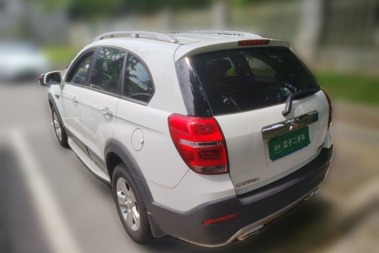 Used Chevrolet Captiva 2017 2.4L Two-Wheel Drive Luxury Edition 7 Seats Rear Left 45 Deg