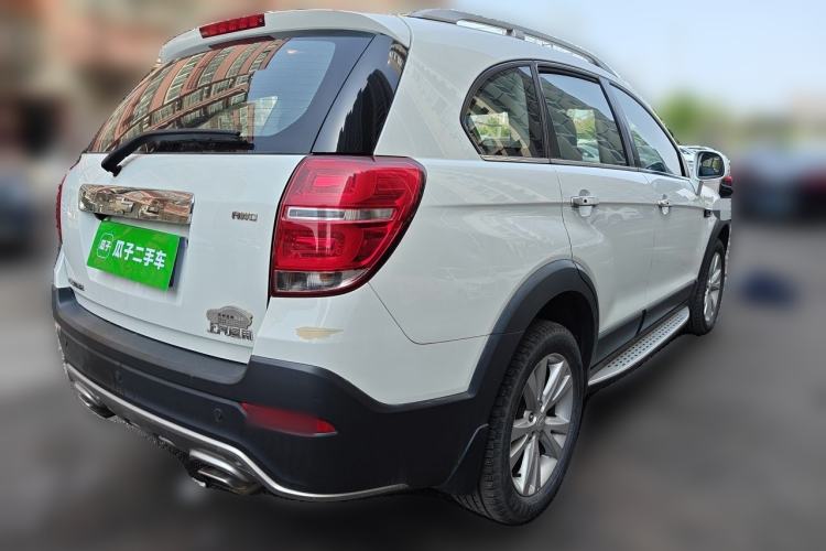 Used Chevrolet Captiva 2017 2.4L 4x4 Flagship Edition 7-Seater Rear Right 45 Deg