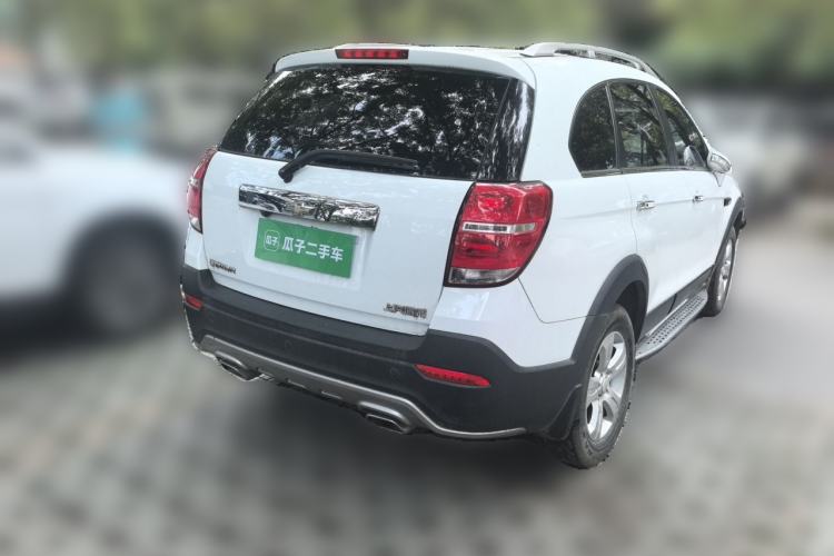 Used Chevrolet Captiva 2017 2.4L Two-Wheel Drive Luxury Edition 7 Seats Rear Right 45 Deg