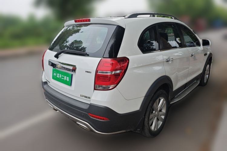 Used Chevrolet Captiva 2017 2.4L 4x4 Flagship Edition 7-Seater Rear Right 45 Deg