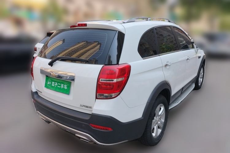 Used Chevrolet Captiva 2017 2.4L Two-Wheel Drive Luxury Edition 7 Seats Rear Right 45 Deg