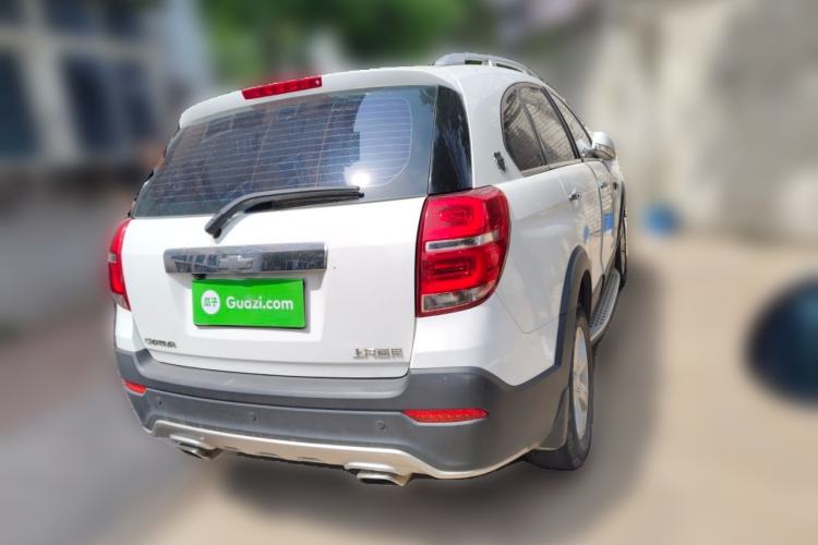 Used Chevrolet Captiva 2017 2.4L Two-Wheel Drive Luxury Edition 7 Seats Rear Right 45 Deg