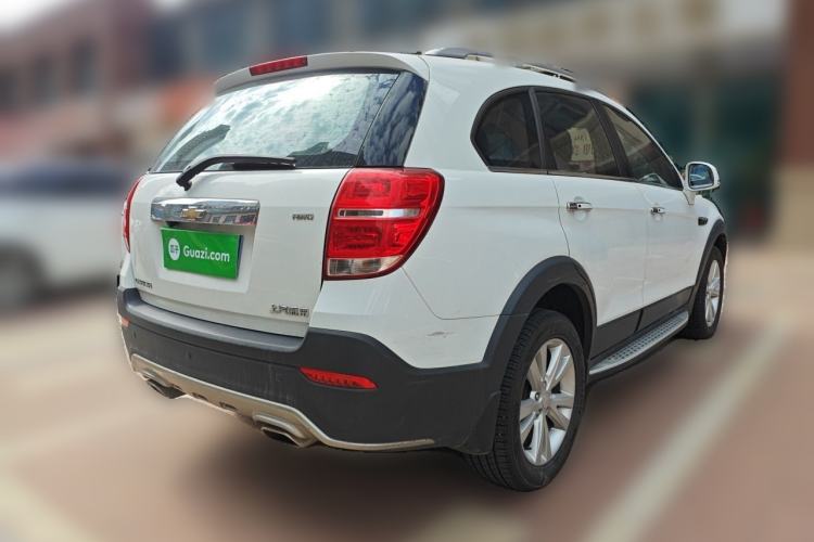Used Chevrolet Captiva 2017 2.4L 4x4 Flagship Edition 7-Seater Rear Right 45 Deg