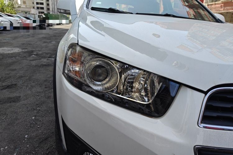 Used Chevrolet Captiva 2017 2.4L 4x4 Flagship Edition 7-Seater Right Front Headlight