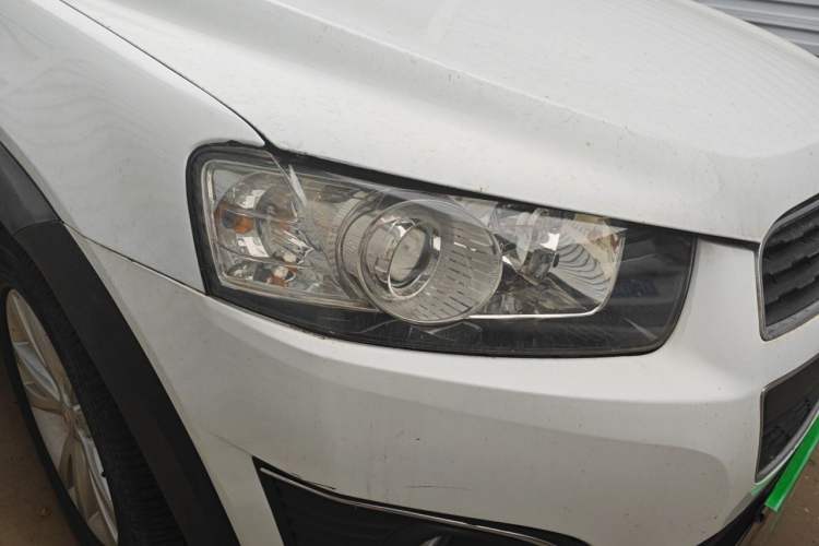 Used Chevrolet Captiva 2017 2.4L 4x4 Flagship Edition 7-Seater Right Front Headlight