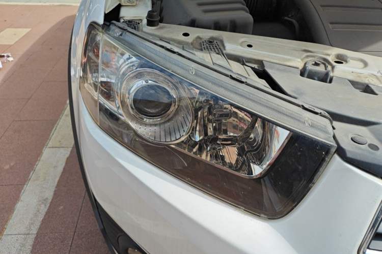 Used Chevrolet Captiva 2017 2.4L 4x4 Flagship Edition 7-Seater Right Front Headlight