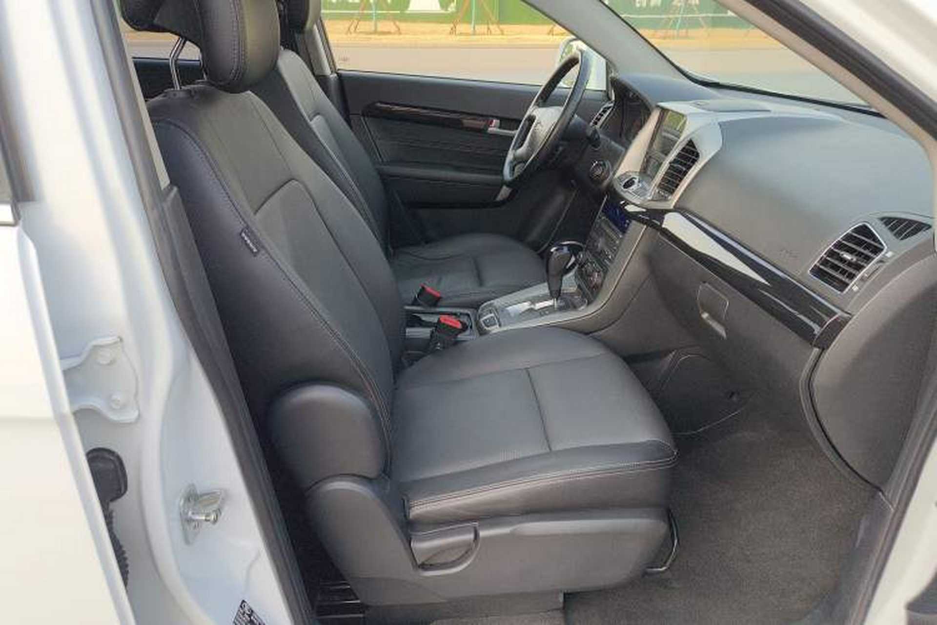 Used Chevrolet Captiva 2017 2.4L 4x4 Flagship Edition 7-Seater Right Front Seat