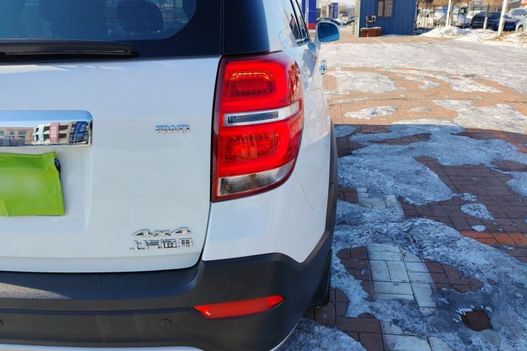 Used Chevrolet Captiva 2017 2.4L 4x4 Flagship Edition 7-Seater Right Rear Taillight