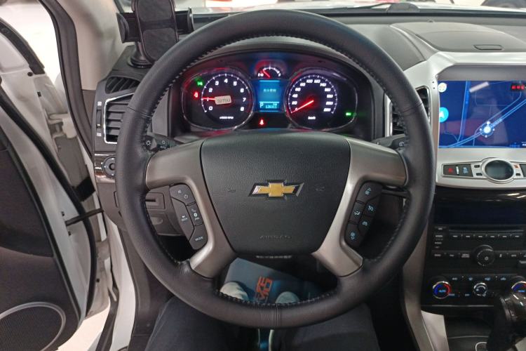 Used Chevrolet Captiva 2017 2.4L 4x4 Flagship Edition 7-Seater Steering Wheel