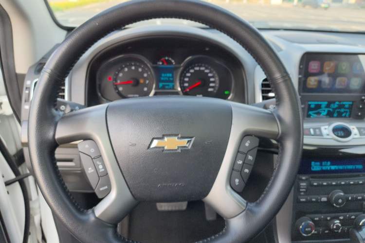 Used Chevrolet Captiva 2017 2.4L 4x4 Flagship Edition 7-Seater Steering Wheel